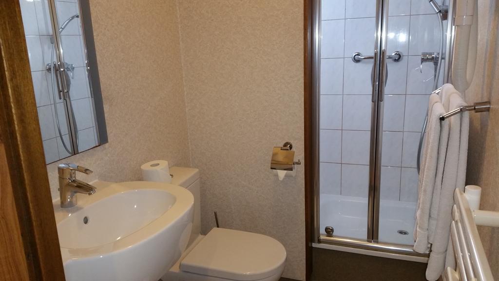 Hotel Restaurant De Hoogt Maasdam Zewnętrze zdjęcie