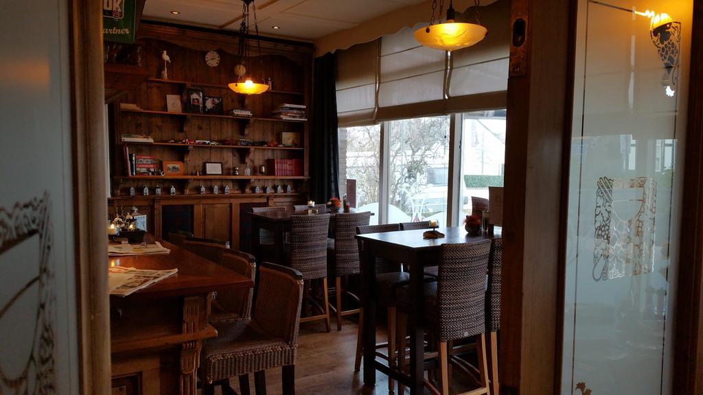 Hotel Restaurant De Hoogt Maasdam Zewnętrze zdjęcie