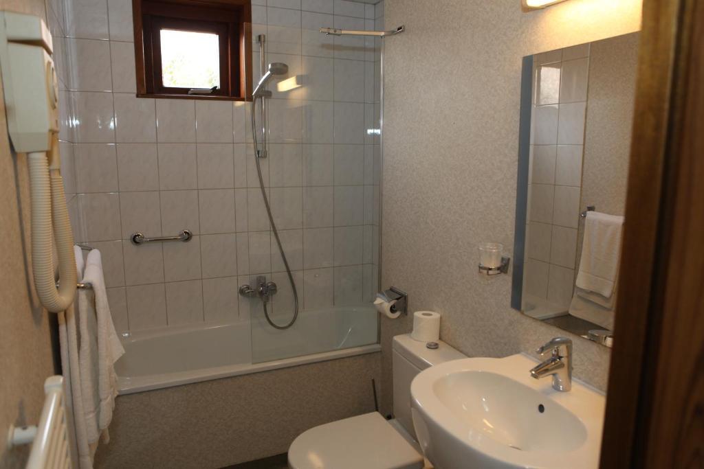 Hotel Restaurant De Hoogt Maasdam Pokój zdjęcie