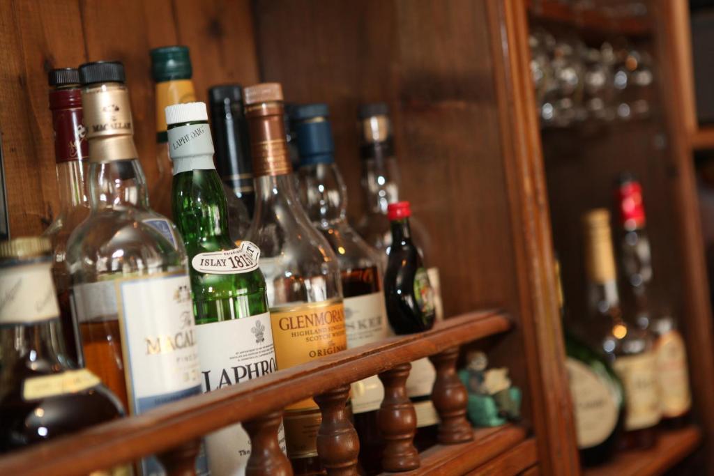 Hotel Restaurant De Hoogt Maasdam Zewnętrze zdjęcie
