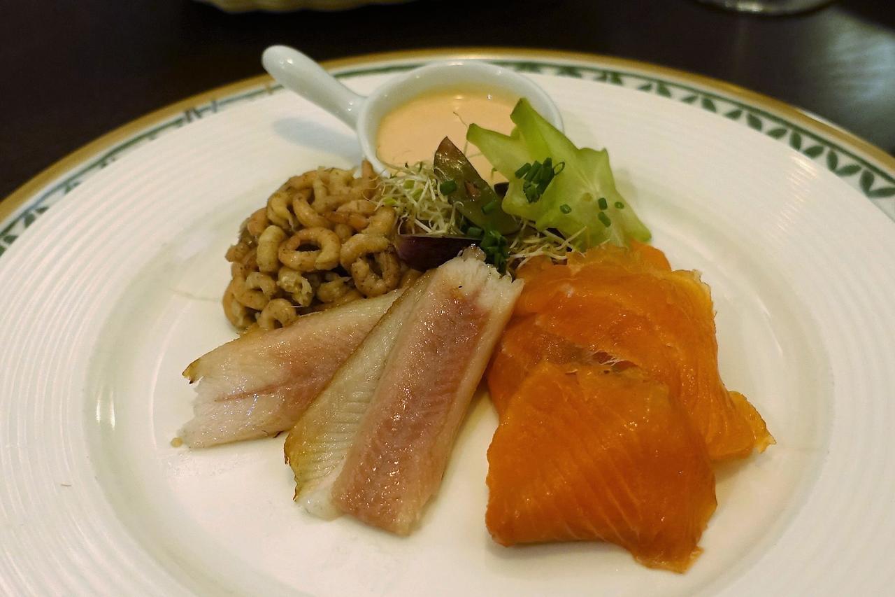 Hotel Restaurant De Hoogt Maasdam Zewnętrze zdjęcie